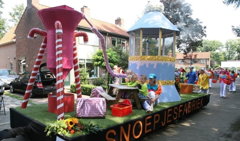 De optocht behoort tot een van de hoogtepunten uit het feestprogramma van het jaarlijkse Barchems Feest. Foto; Achterhoekfoto.nl/Gradus Derksen.