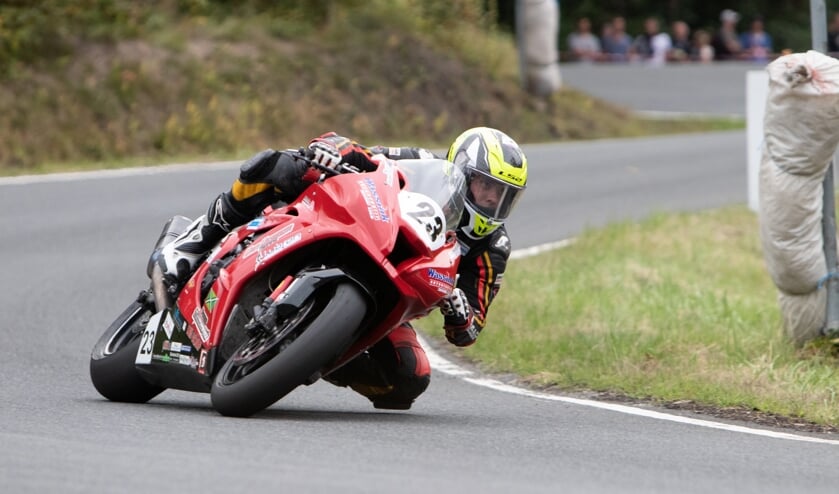 Virgil-Amber Bloemhard tijdens de IRCC Superbike klasse in het Tsjechische Horice. Foto: Madli Hanson