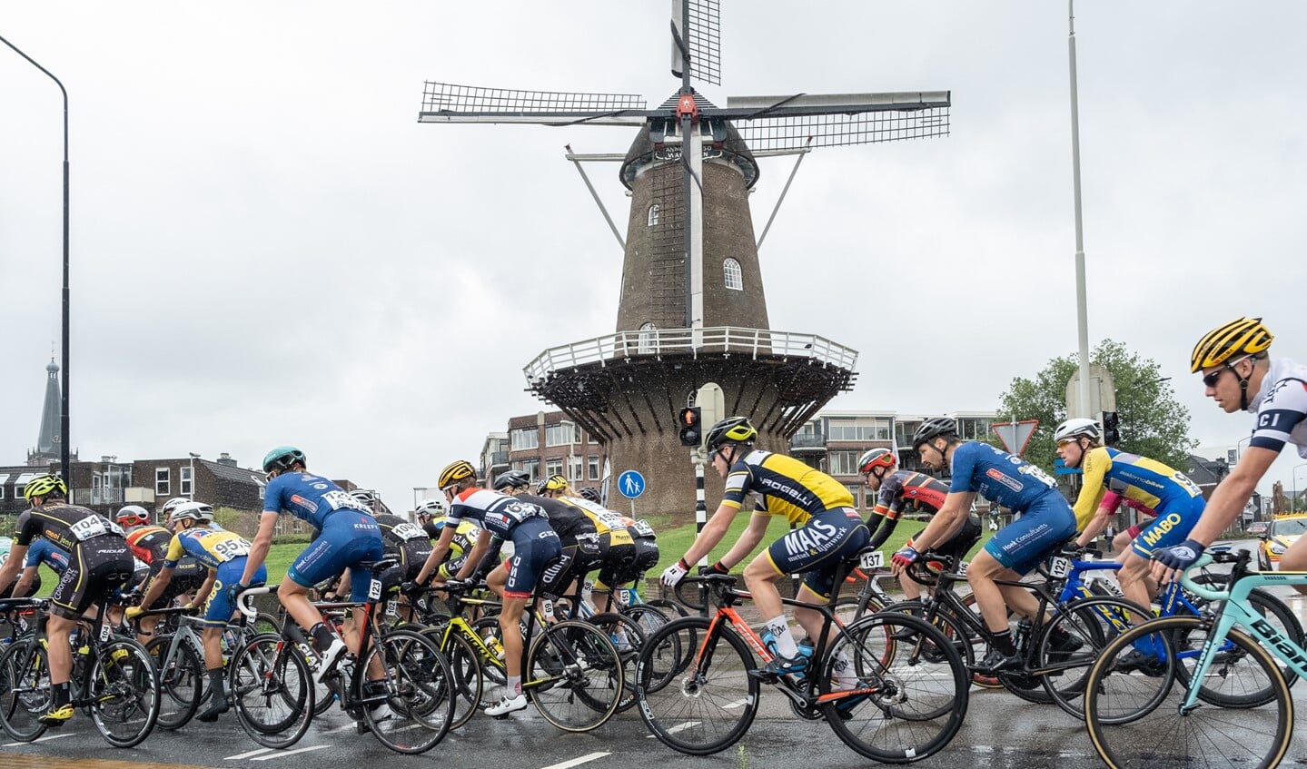 De start van de koers was in Doetinchem. Foto: Burry van den Brink