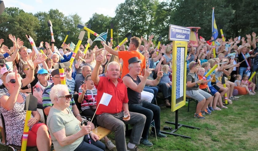 Zomer in Gelderland in Zwolle met meer dan duizend belangstellenden. Foto Theo Huijskes