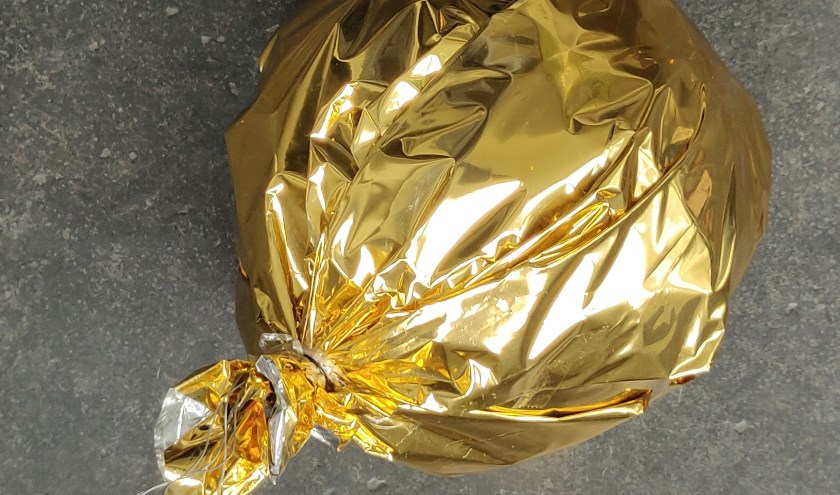 De boom - mits er één gevonden wordt - komt dit jaar vol te hangen met gouden ballen. Foto; PR