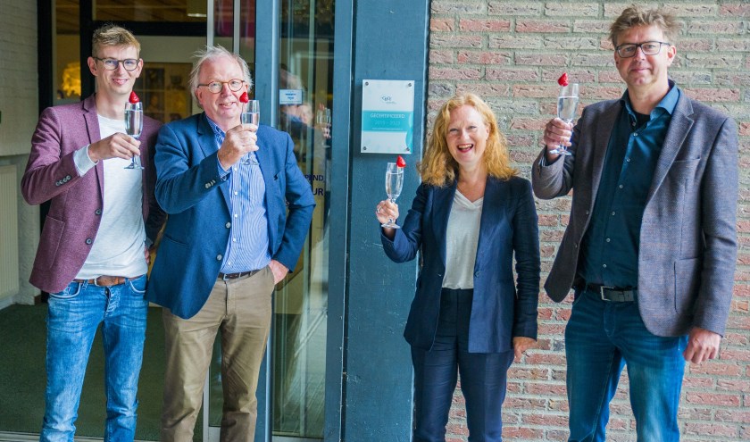 Mathijs ten Broeke, wethouder Zutphen, Pieter van den Hammen, bestuur Muzehof, Lisette Lagerweij, directeur Muzehof en Henk van Zeijts, wethouder Lochem. Foto: Pim Helmich