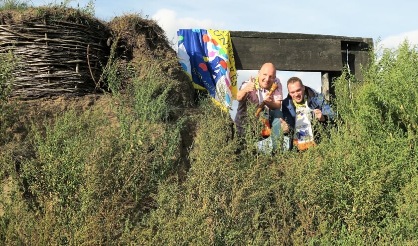 President Maarten Kooiker (links) en vorst Miquel Porskamp (rechts). Foto: Theo Huijskes