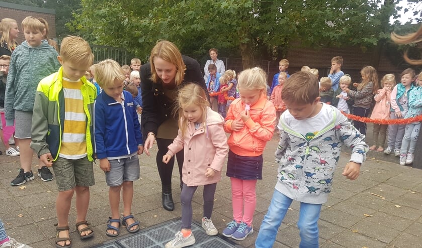 Voor de jonge kinderen is het nog een beetje eng. Foto: Kyra Broshuis