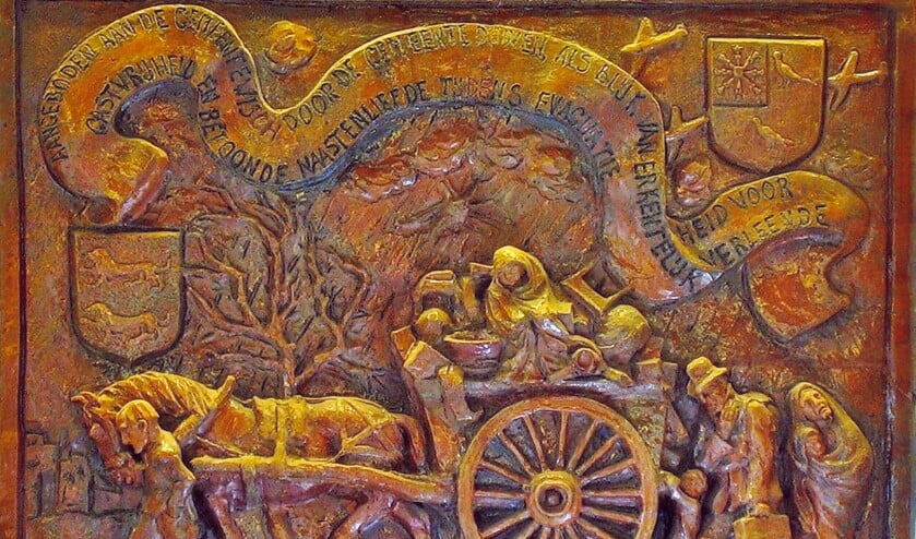 Het sprekend kunstwerk dat in de hal van het gemeentehuis van Wisch hing, keert binnenkort terug naar Varsseveld. Foto: Gerard Bruil