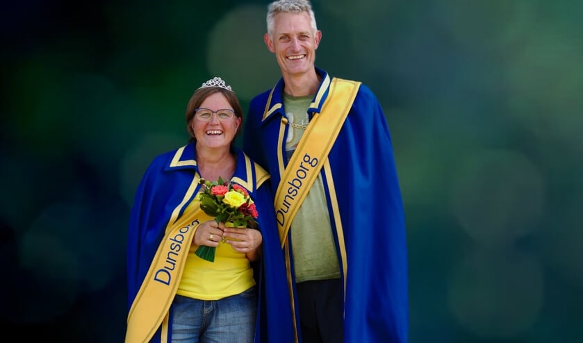 Het nieuwe koningspaar van de Dunsborg: Bertil Muller en Jacolien Reurink. Foto: Toon Roelofsen