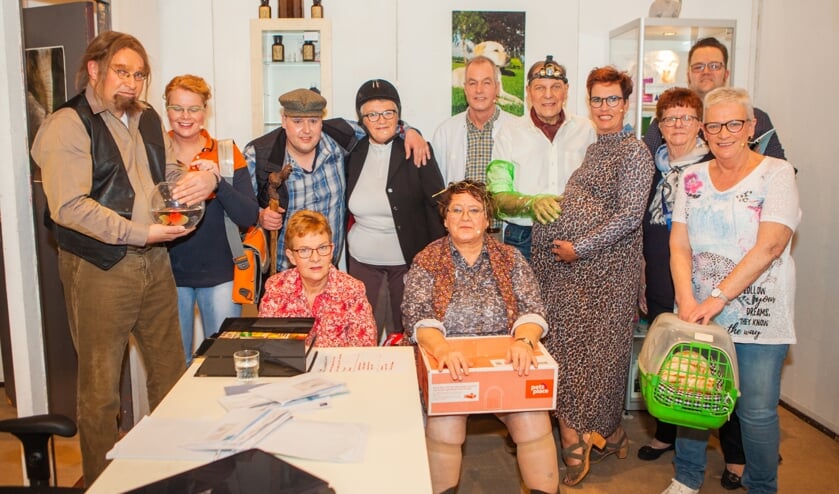 De toneelgroep van het Brooks Toneel. Foto: PR.