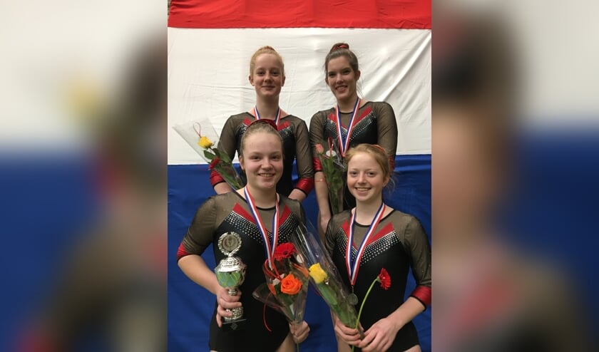 V.k.n.r: Voor: Lonneke Heijink en Marlein Kapers en achter: Nila Meulman en Lotte de Vrught behaalden een zilveren medaille. Foto: PR.
