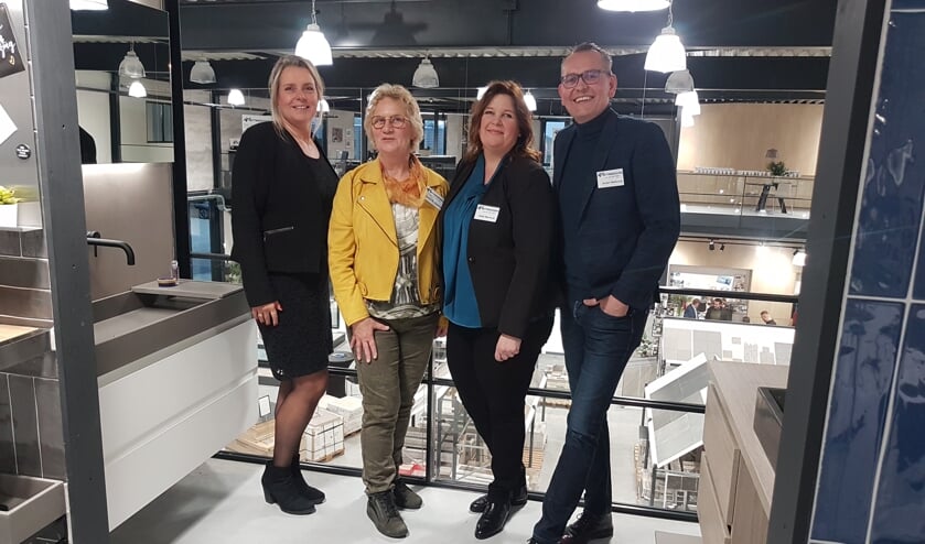 Vlnr. Astrid Ubbink, Ludwien Klein Gebbink, Hilde Nijenhuis en Jeroen Swienink. Foto: Mark Ebbers