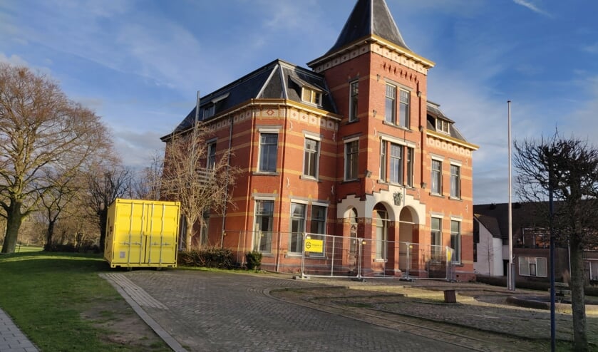 Er gebeurt nu iets met de Villa Smits.Foto: Rob Stevens