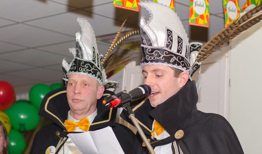 Prins Roy (rechts) en zijn adjudant Richard IJzereef. Foto: Bjorn Wopereis,
