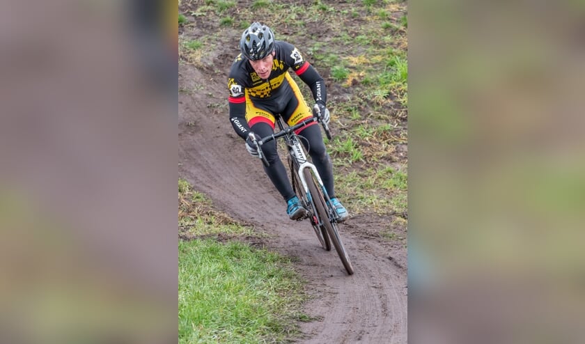 Vordenaar Jan Weevers is tweede geworden bij het NK veldrijden in Rucphen. Foto: Ronny Wormgoor