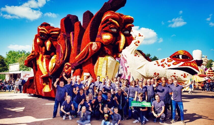 <p>Corsogroep Veur Mekare met hun creatie 'Heksenjacht' (2019). Foto: Tanja Bouwhuis Fotografie & Ontwerp/archief Achterhoek Nieuws</p>