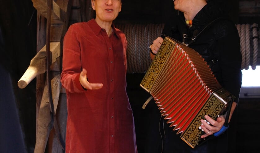Helma Snelooper en Gerda Reijnders. Foto: Marijke Schellekens