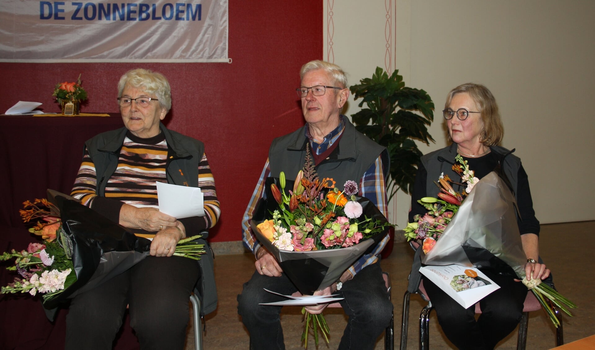 V.l.n.r. Aaltje Megelink is al 25 jaar actief en Arend Megelink en Petra Betting elk tien jaar. Foto: PR. 