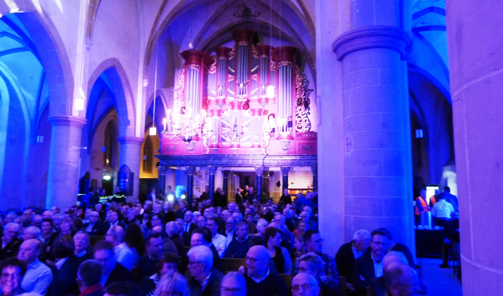 Nieuwjaarsbijeenkomst in een goed gevulde Jacobskerk. Foto: Bernhard Harfsterkamp