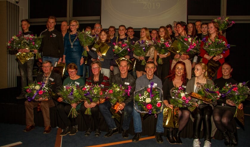 Gehuldigde sportkampioenen van de gemeente Bronckhorst. Foto: Achterhoekfoto.nl/Liesbeth Spaansen