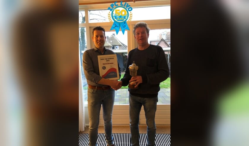 Links op de foto Raymond Wopereis en rechts staat Manfred Berendsen