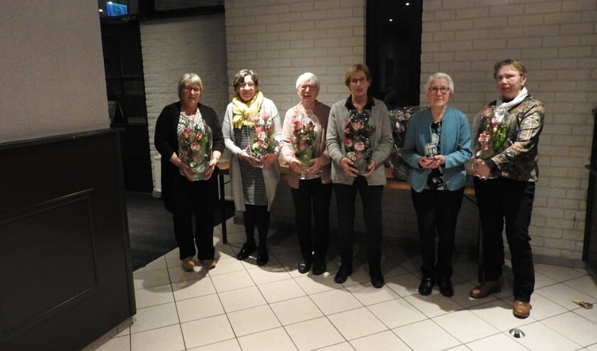 De zes jubilarissen van VCV. Foto: PR