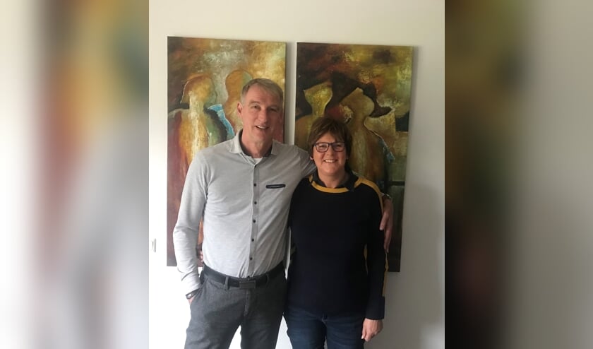Anita Lenssen ging met René Hartman mee naar Afrika. 'René's werk is zeker geen druppel op een gloeiende plaat. De hulp heeft echt zin'.