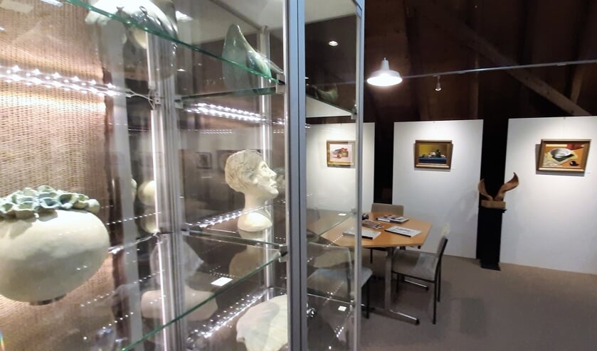 Een beeld van de expositie in Stadsboerderij Grolle.