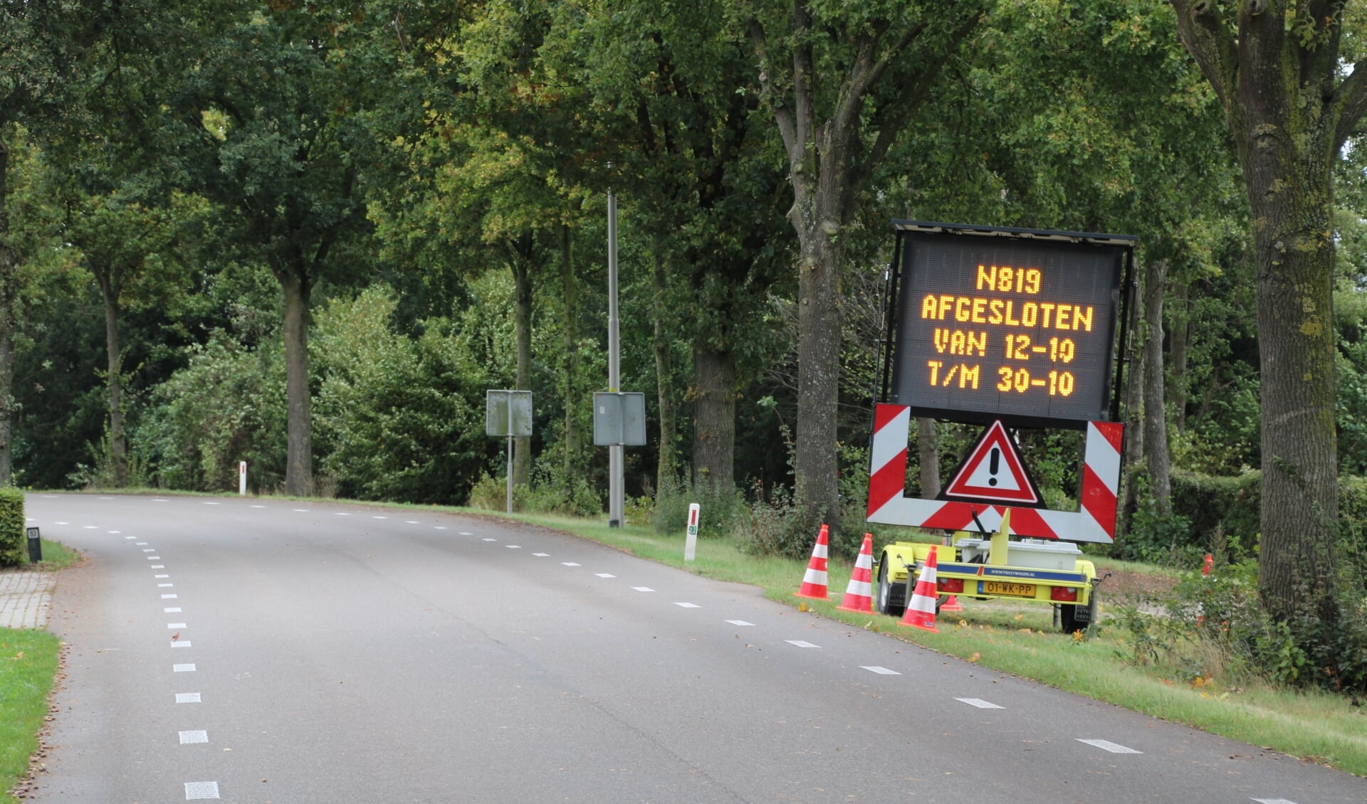De Dinxperlosestraatweg is afgesloten van 12 tot en 30 oktober. Foto: Lydia ter Welle