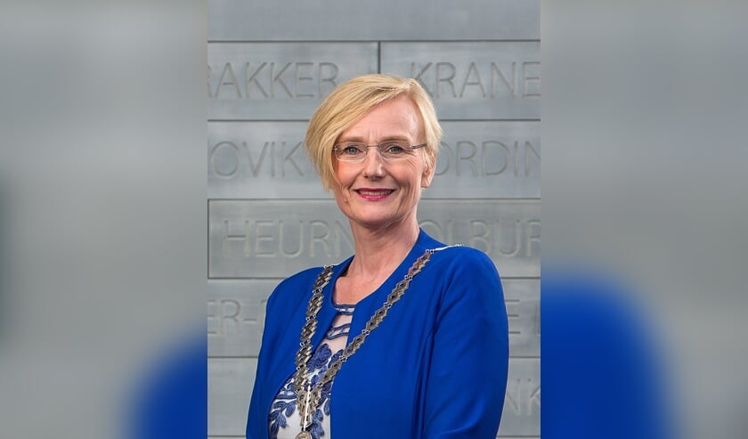 <p>Marianne Besselink viert 21 oktober 2020 haar vijfjarig jubileum als burgemeester. Foto: Gemeente Bronckhorst</p>