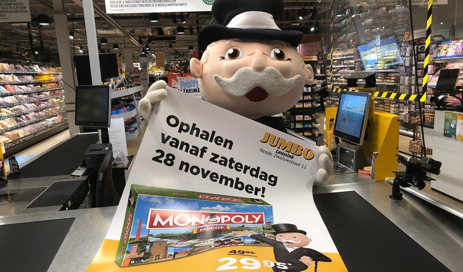 Meneer Monopoly presenteert vol trots de datum van de ophaaldag van het spel: zaterdag 28 november. Foto: PR