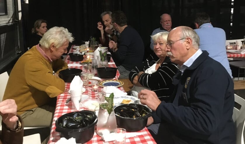 <p>Hopelijk kan er volgend jaar wel weer voor het goede doel van mosselen worden genoten. Foto: PR</p>