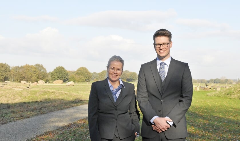 <p>Maike Heusinkveld en Thijs Elzinga gaan aan de slag bij GUV. Foto: Bert van Asselt</p>
