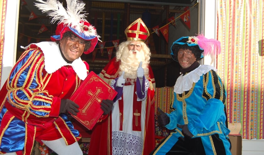 <p>Aan het eind van de rit wacht Sinterklaas. Foto: Verona Westera</p>
