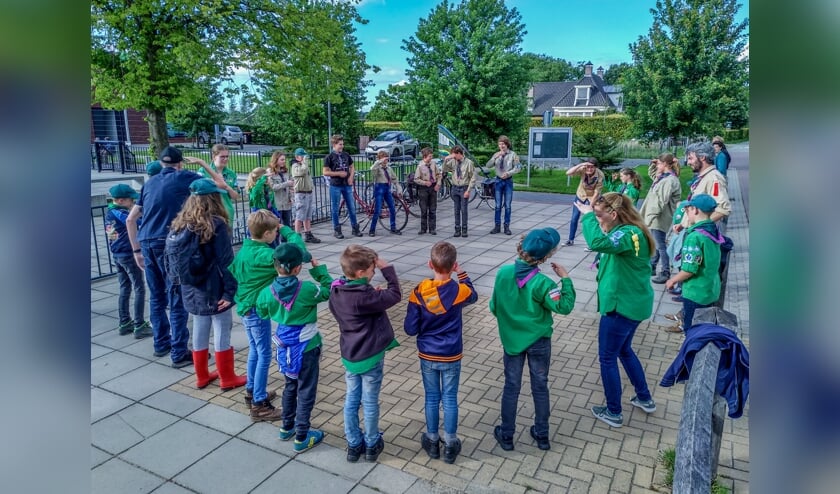 <p>Welpen en scouts van Scouting Sweder van Voorst houden regelmatig een gezamenlijke opkomst. Foto: Jesse Oukes</p>