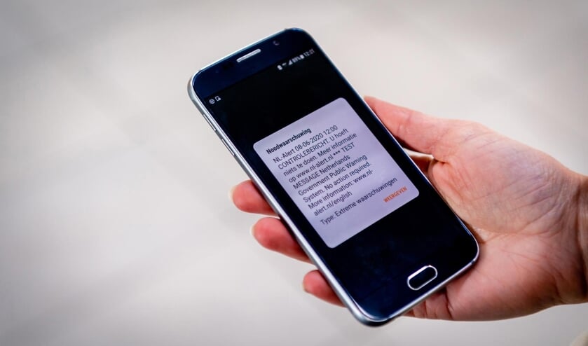 <p>Zo ziet een NL-Alert op een mobiele telefoon er uit. Foto: PR</p>