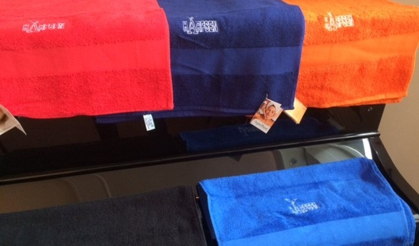 Handdoeken in vijf kleuren. Foto: PR