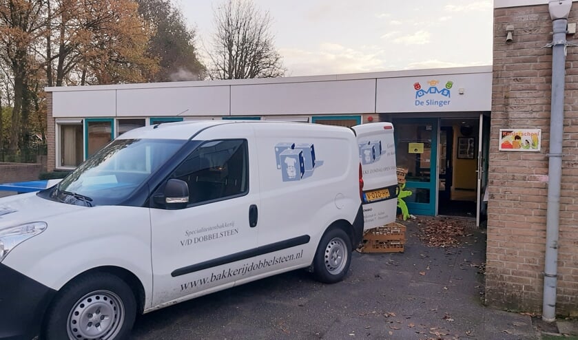 Er waren twee ritjes nodig om alle bestelde producten af te leveren bij De Slinger. Foto: PR