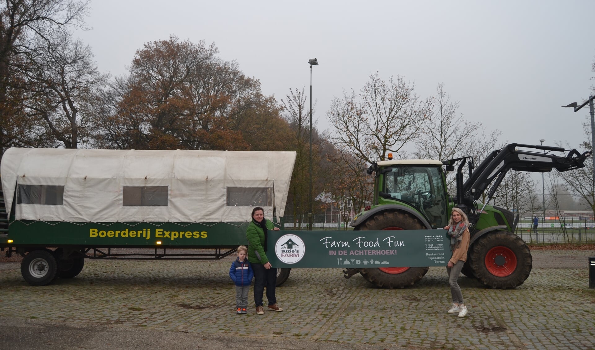 De Boerderij Express van Suzie's Farm wordt ook ingezet bij kampioenschapsrondjes van AZSV-teams door Aalten. FotoL Karin Stronks