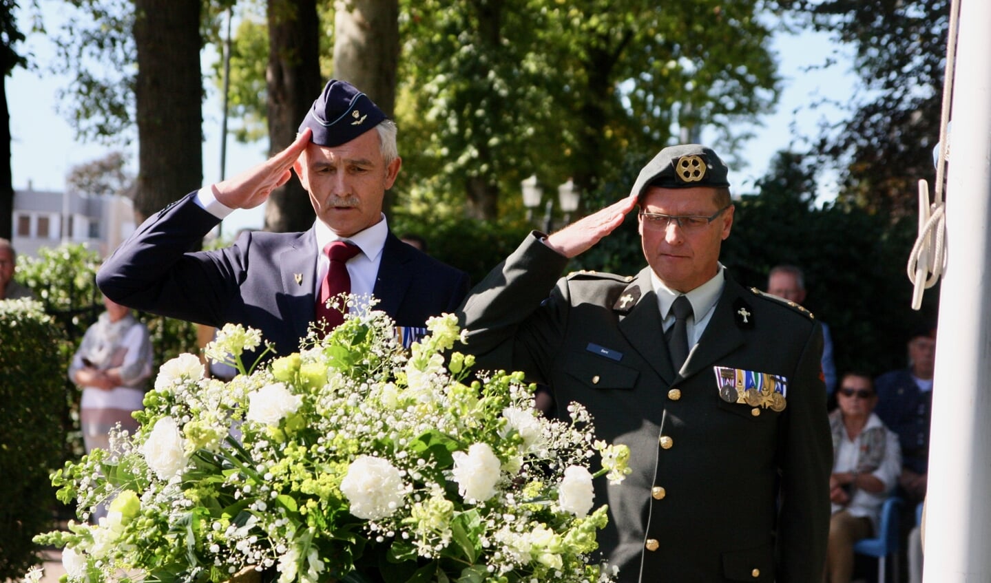 Gerard Boink (links) tijdens de Veteranendag. Foto: eigen foto