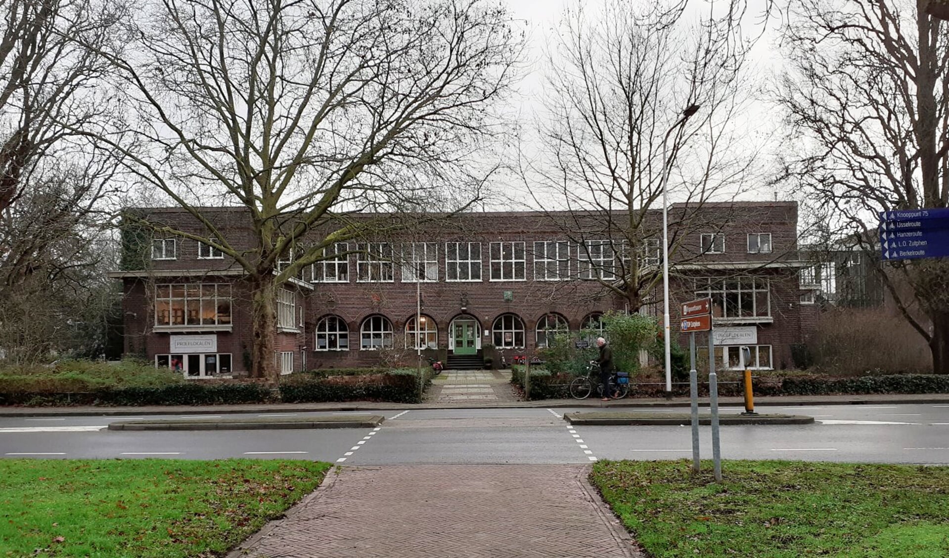 Vakschool voor meisjes uit 1921 aan het Vispoortplein 16 te Zutphen. Foto: Alize Hillebrink