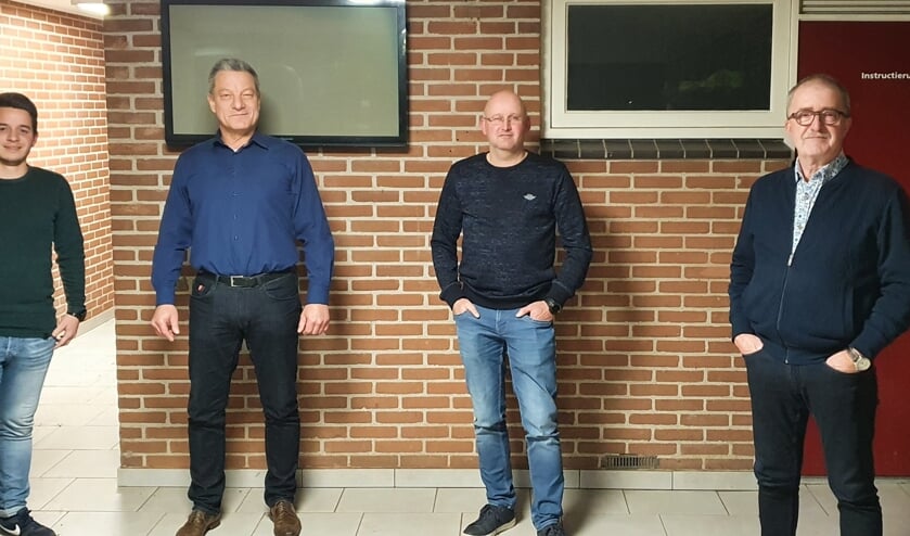 <p>Van links af: Biense Kleine Braskamp (EGVV), Erik Krabbenborg (GSV '63), Marcel Lankwarden (Sportclub Haarlo) en Peter Brugman (vv Reünie). Sp. Noordijk was verhinderd. Foto: Rob Weeber</p>