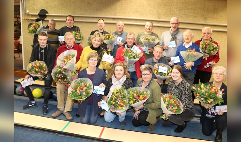 Winnaars van duo-kegeltoernooi. Foto: Arjen Dieperink
