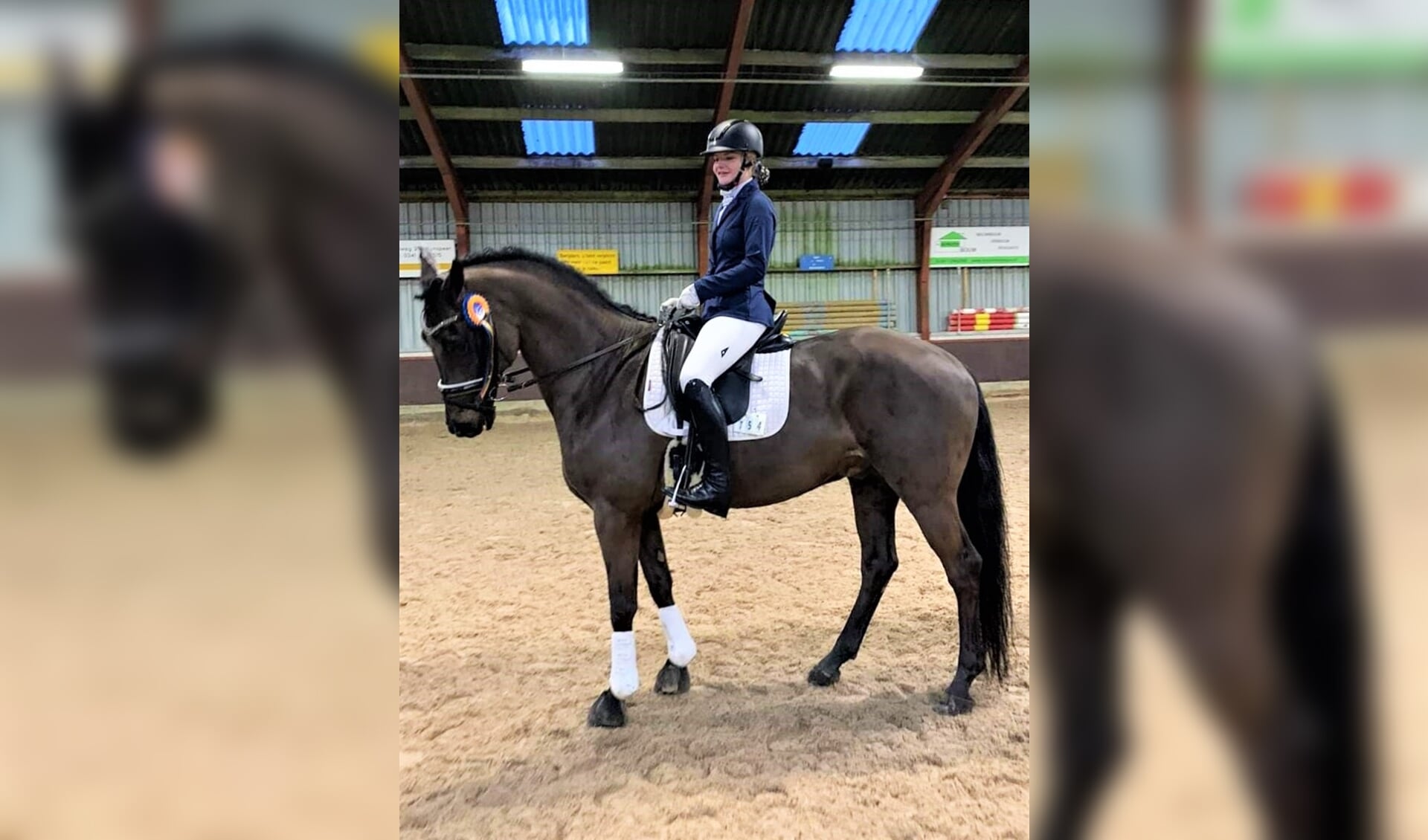 Maud Schiphorst gaat met haar paard Armani naar de Nederlandse kampioenschappen dressuur. Foto: PR