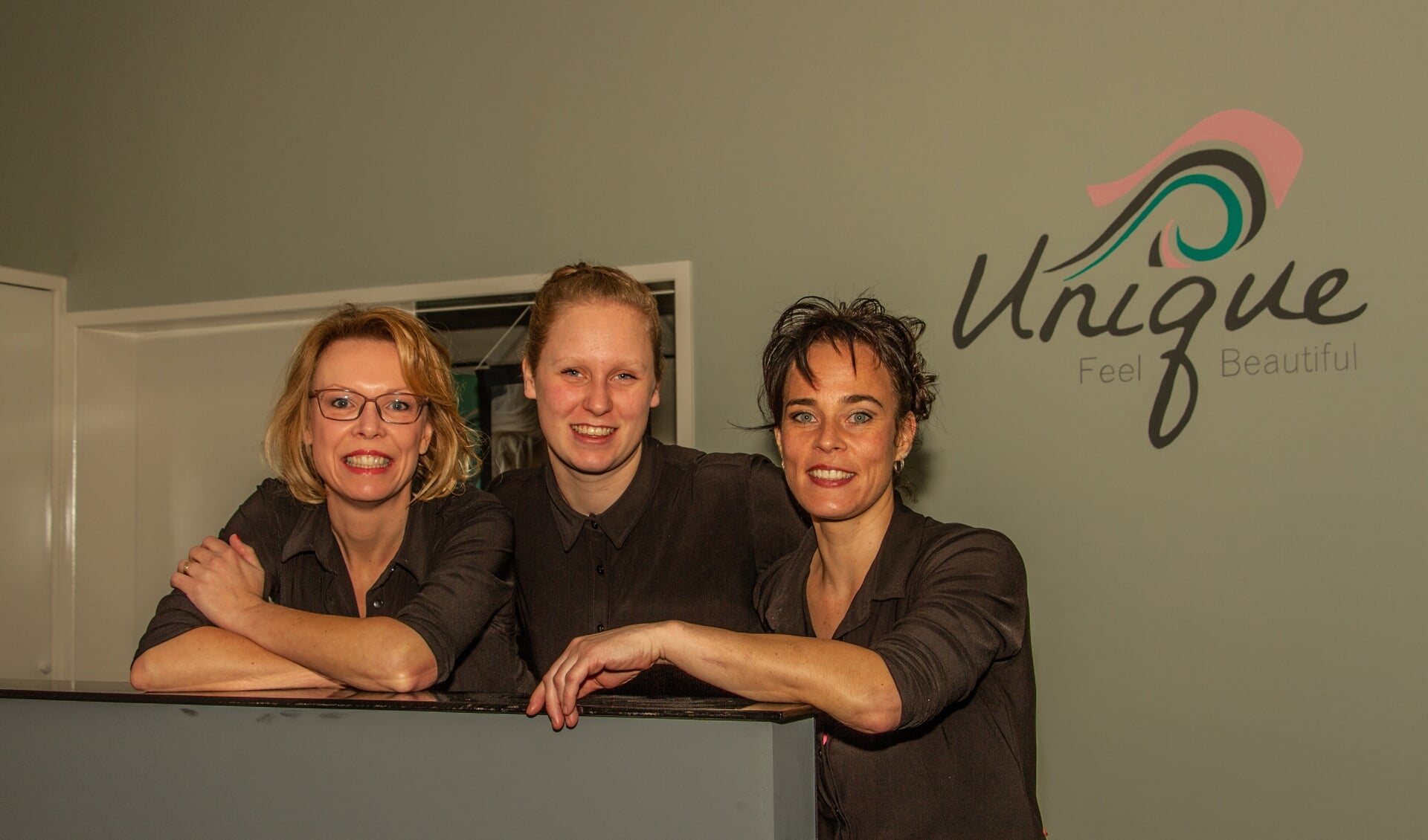 Monique Schotsman, Anne van Halen en Kristl Haggeman van Unique Hairstyling. Foto: Liesbeth Spaansen