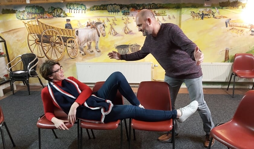Toneelverening Nieuw Leven speelt: Deze vrouw.....is uw man! Foto: PR