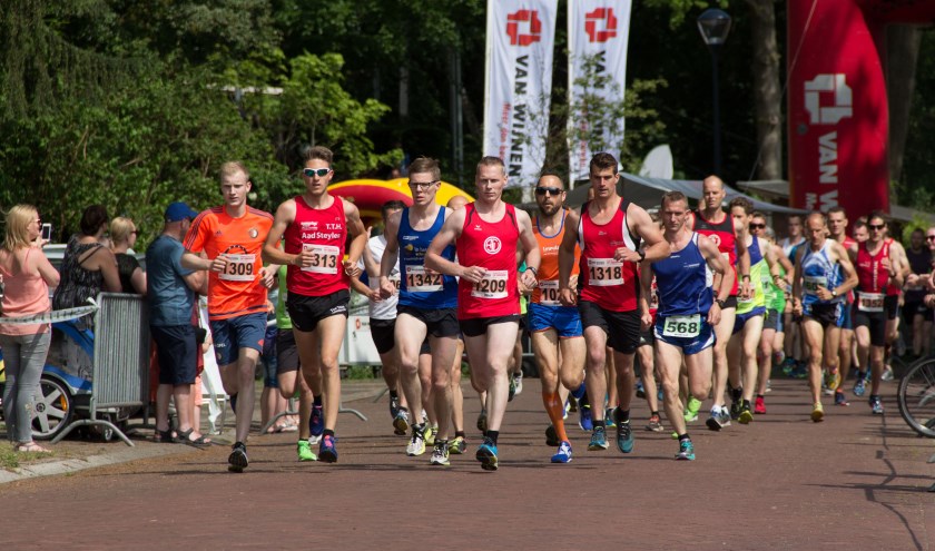 Deelnemers aan de Eiberrun in 2019. Foto: Dennis Wonnink
