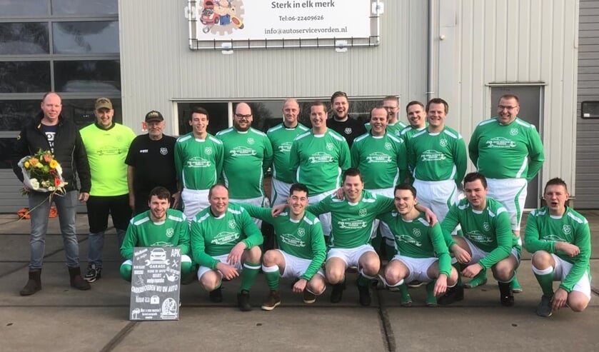 Auto Service Vorden nieuwe shirtsponsor SSA Ratt-Socii 6. Foto: PR