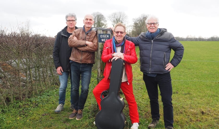 Eigen Weg (v.l.n.r.) Henk Buunk, Henk Hilferink, Gerard de Jong en Gerard Schoenmaker. Foto: Coby Goederond