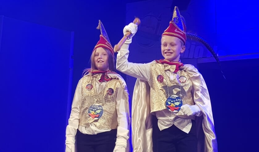 Jeugdadjudant Lot en Jeugdprins Sem zwaaien de scepter over de jonge Knunnekes.