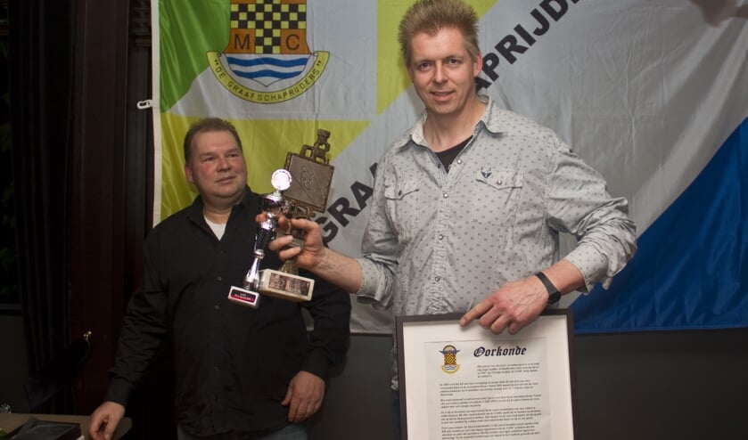 Stefan Goot Nuelend V.A.M.C. sportman van het jaar. Foto: V.A.M.C.