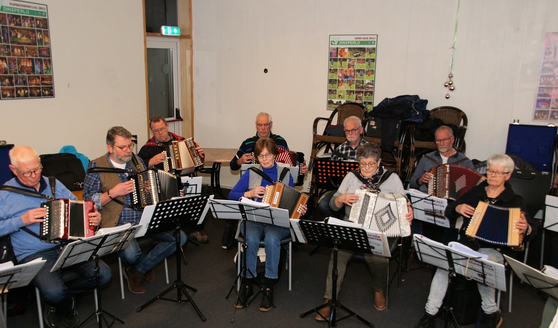 Enkele Plucker Muzikanten tijdens de repetitie. Foto: Frank Vinkenvleugel