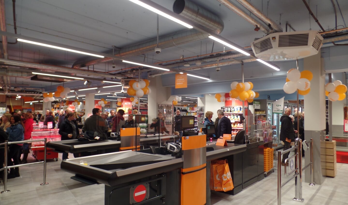De supermarkt heeft beschikking gekregen over de modernste technieken en tevens is er alleen LED-verlichting. Foto: Jan Hendriksen. 